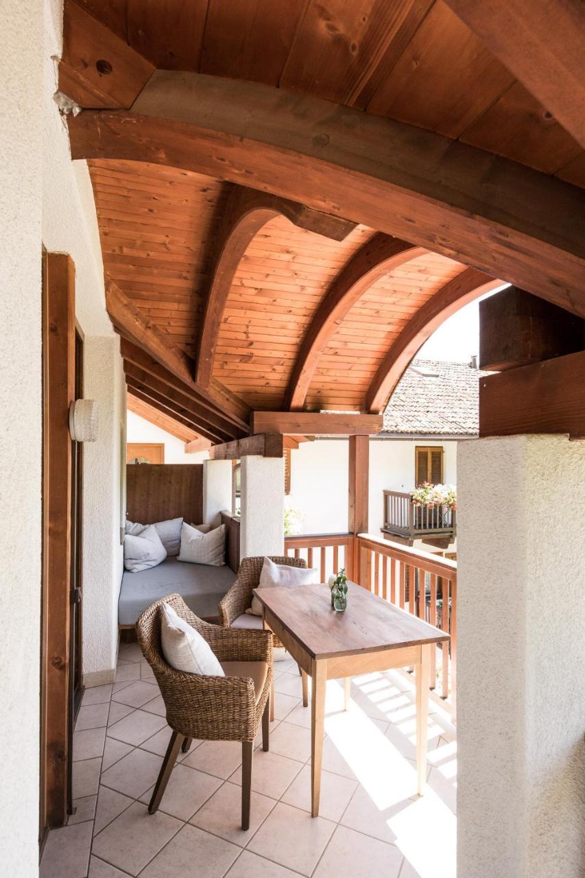 Weingut Weidlhof - Suite & Breakfast - Vacation For Wine Lovers Caldaro Extérieur photo